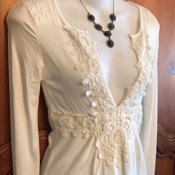 NWT WHITE HOUSE BLACK MARKET CROCHET LACE TOP - Picture 2 of 5